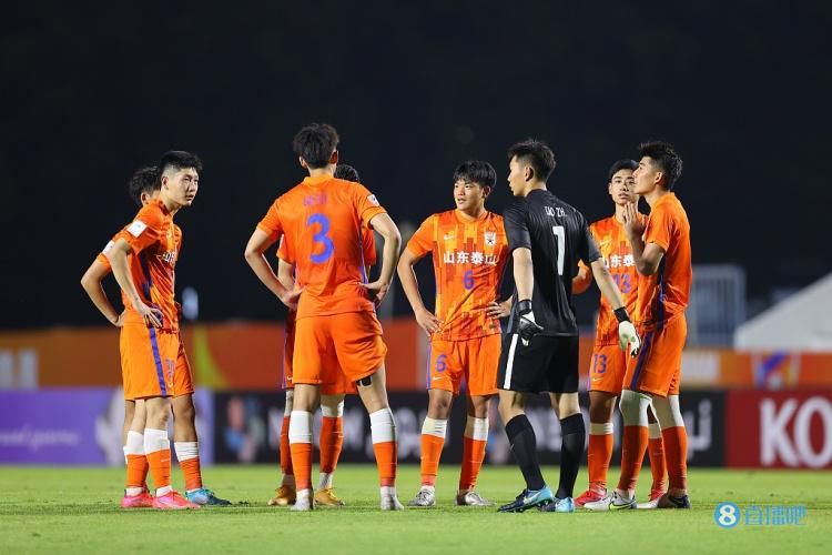 实际上，他扮演的这个智慧而又见多识广、饱经风霜的老板角色应该能更深地打动学院的颁奖评委们(并授予他该项大奖)，因为这样可以算作对好莱坞辉煌历史的怀念与认可。